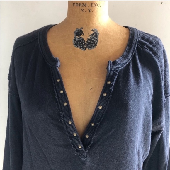 Free people] Black combo Army inspired Stud trim Relaxed fit Long sleeve T-shirt - Picture 7 of 12